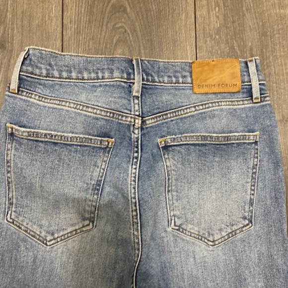 Aritzia Blue Straight Leg Jeans - Picture 10 of 12